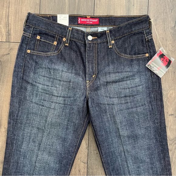 Levi Strauss & Co. Women’s 505 Jeans Nouveau Straight. - Picture 3 of 5